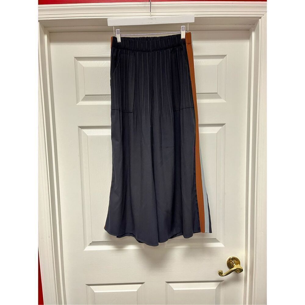 Boutique Black Pleated Wide Leg Racing Stripe Pants sz S NWT
